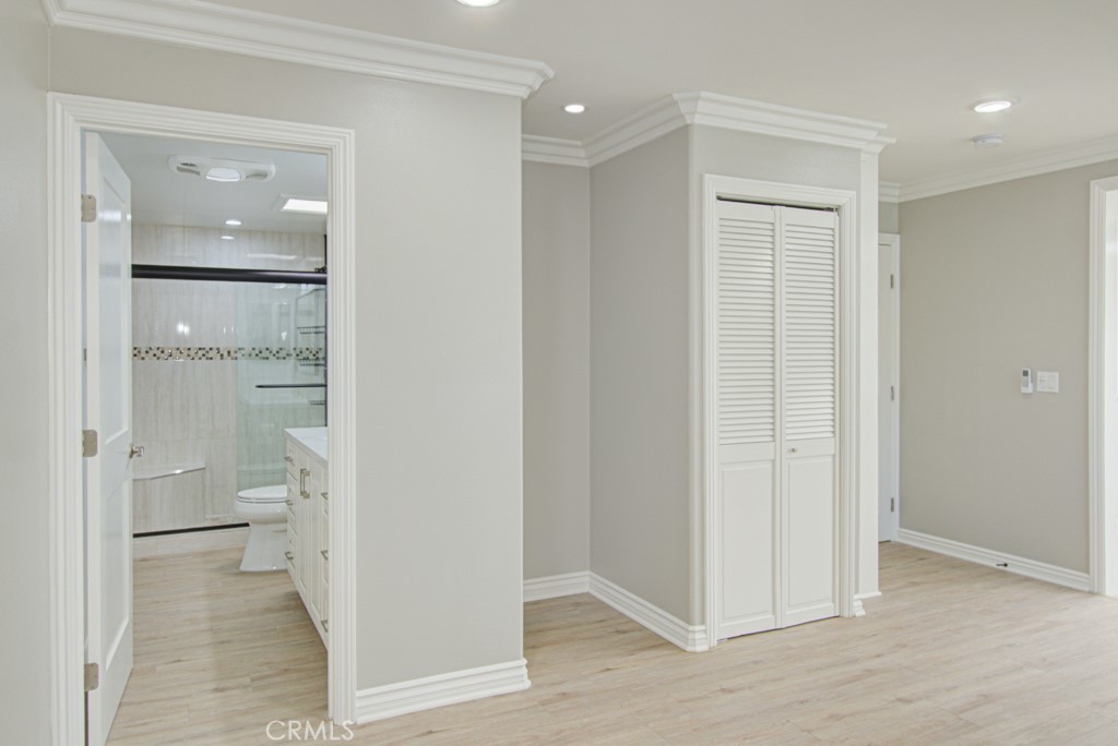 MLS #OC25139817 image #23