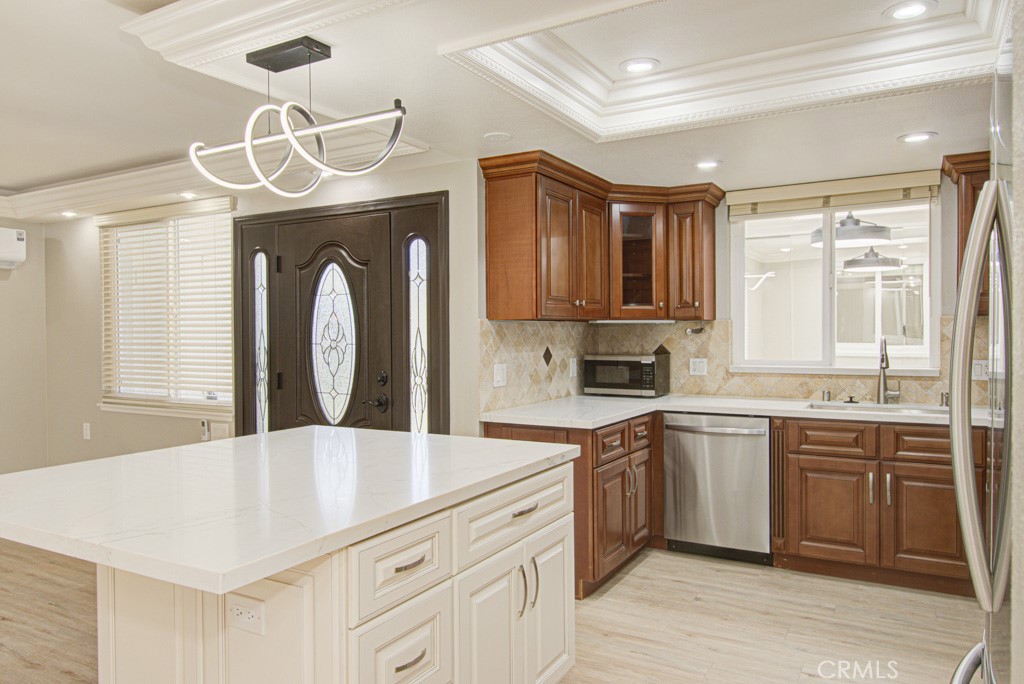 MLS #OC25139817 image #6