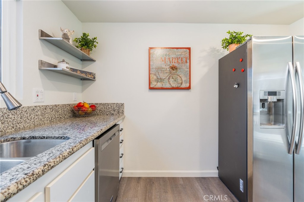 MLS #OC25140044 image #12