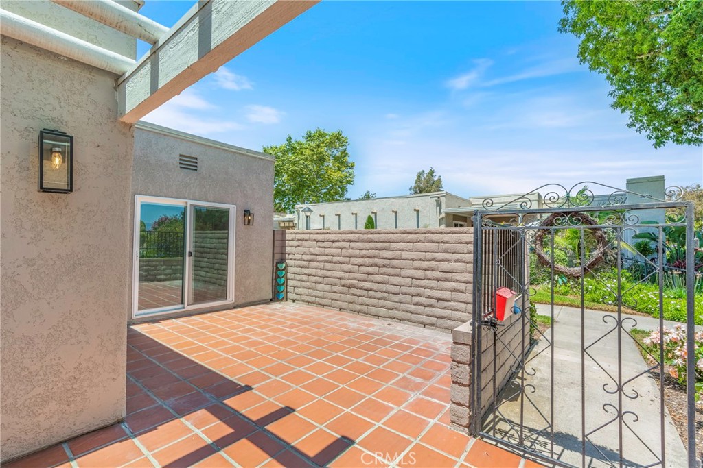 MLS #OC25140044 image #24