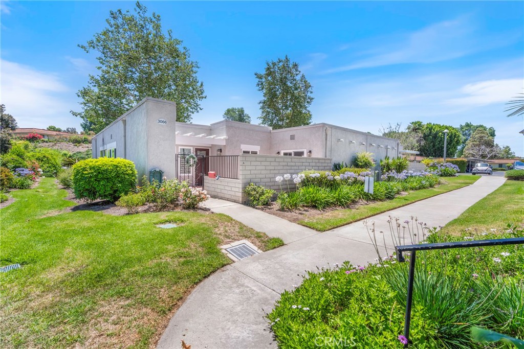 MLS #OC25140044 image #28