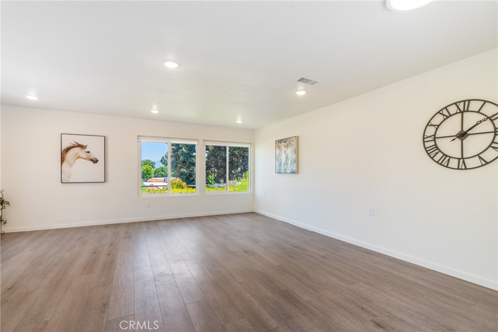 MLS #OC25140044 image #7