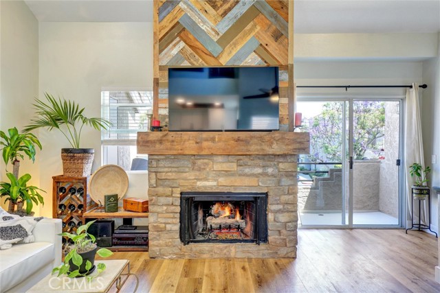 MLS #OC25140509 image #11