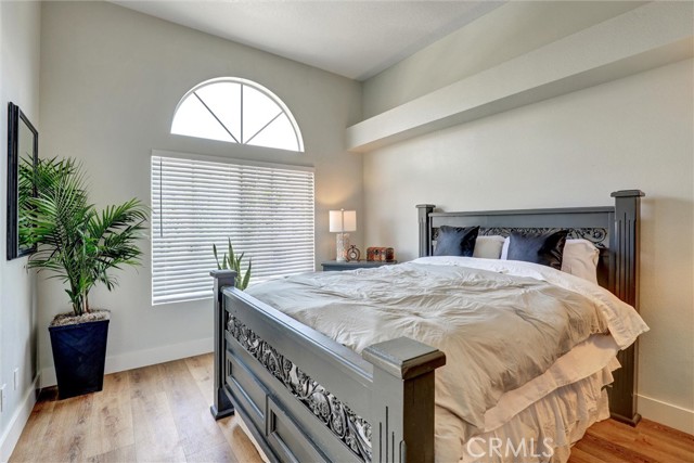 MLS #OC25140509 image #15