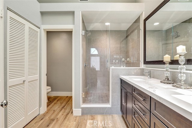 MLS #OC25140509 image #17