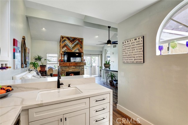 MLS #OC25140509 image #8