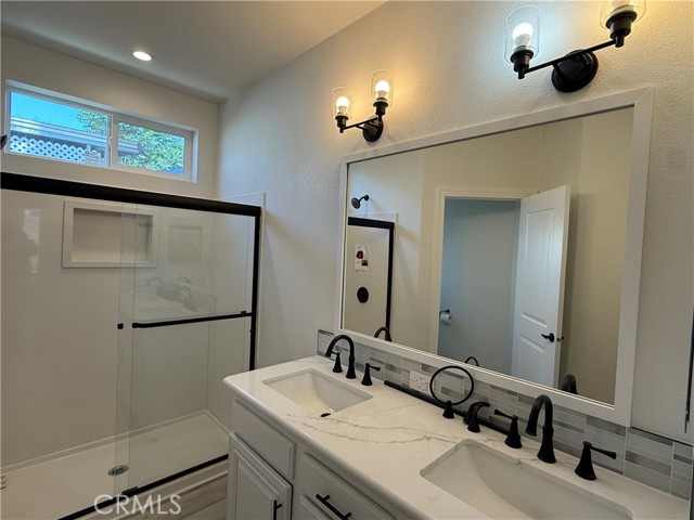 MLS #OC25140684 image #10