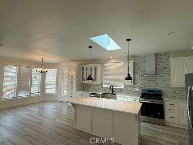 MLS #OC25140684 image #3