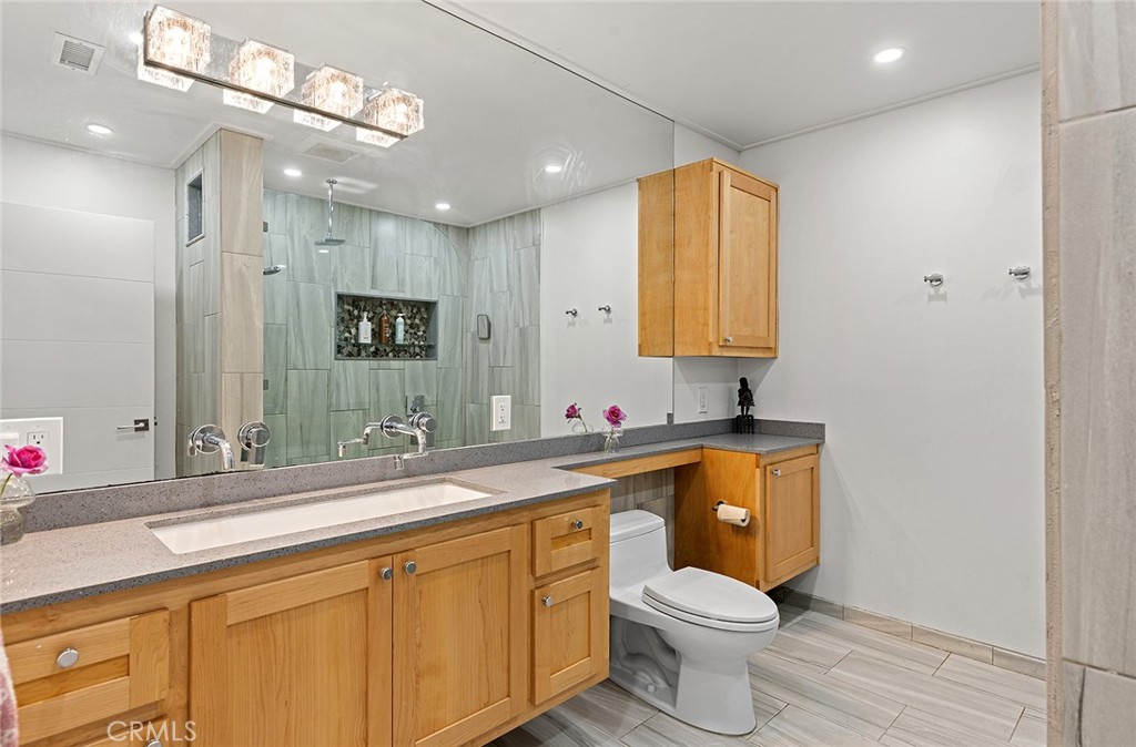 MLS #OC25140779 image #19