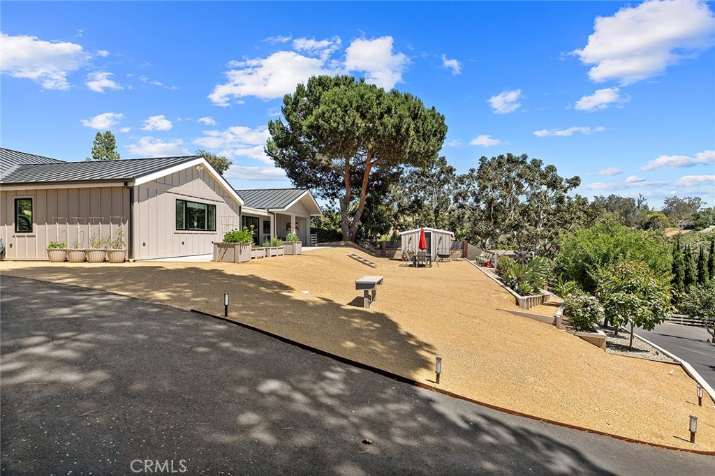 MLS #OC25140779 image #28