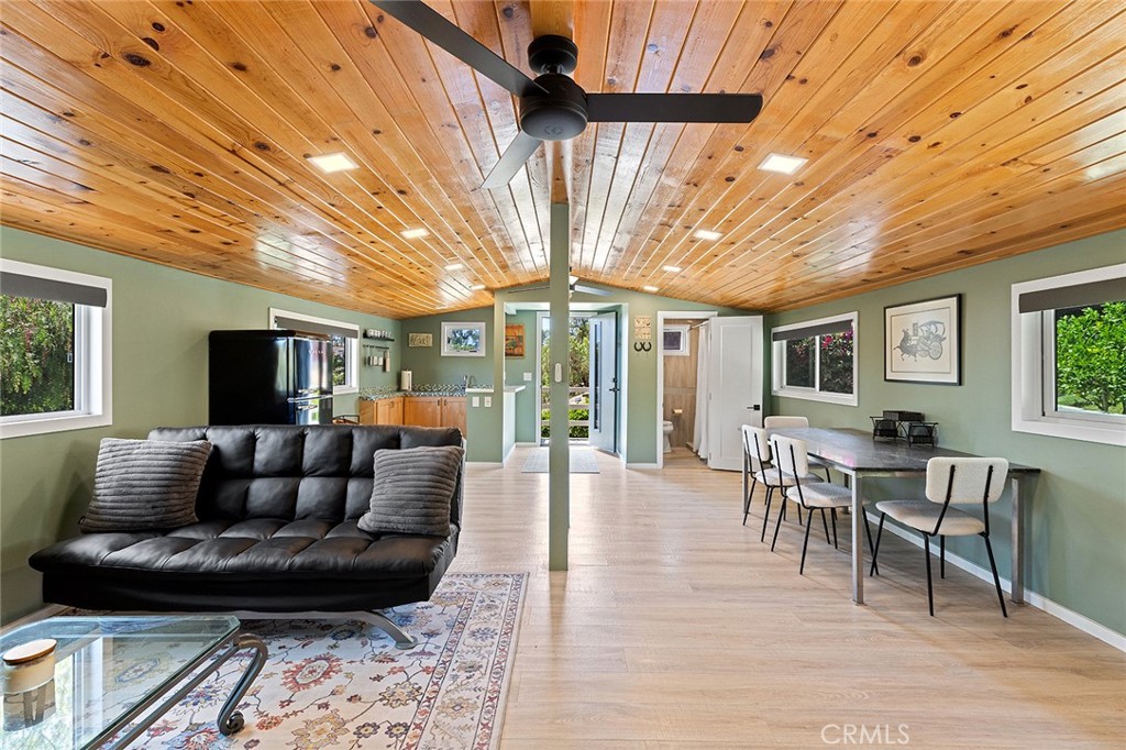 MLS #OC25140779 image #35