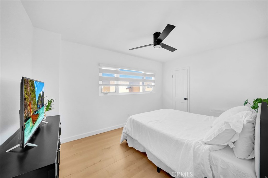 MLS #OC25140811 image #26