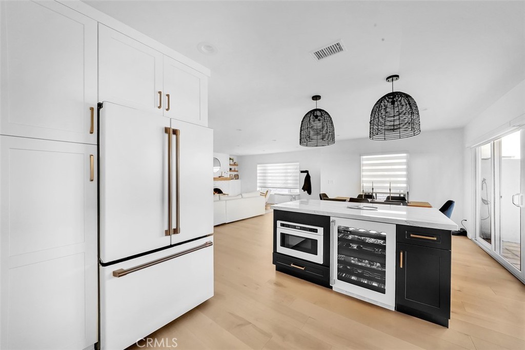 MLS #OC25140811 image #6