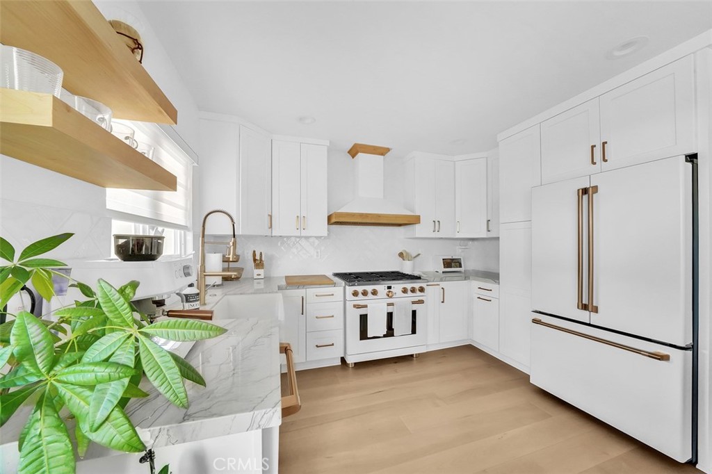 MLS #OC25140811 image #7