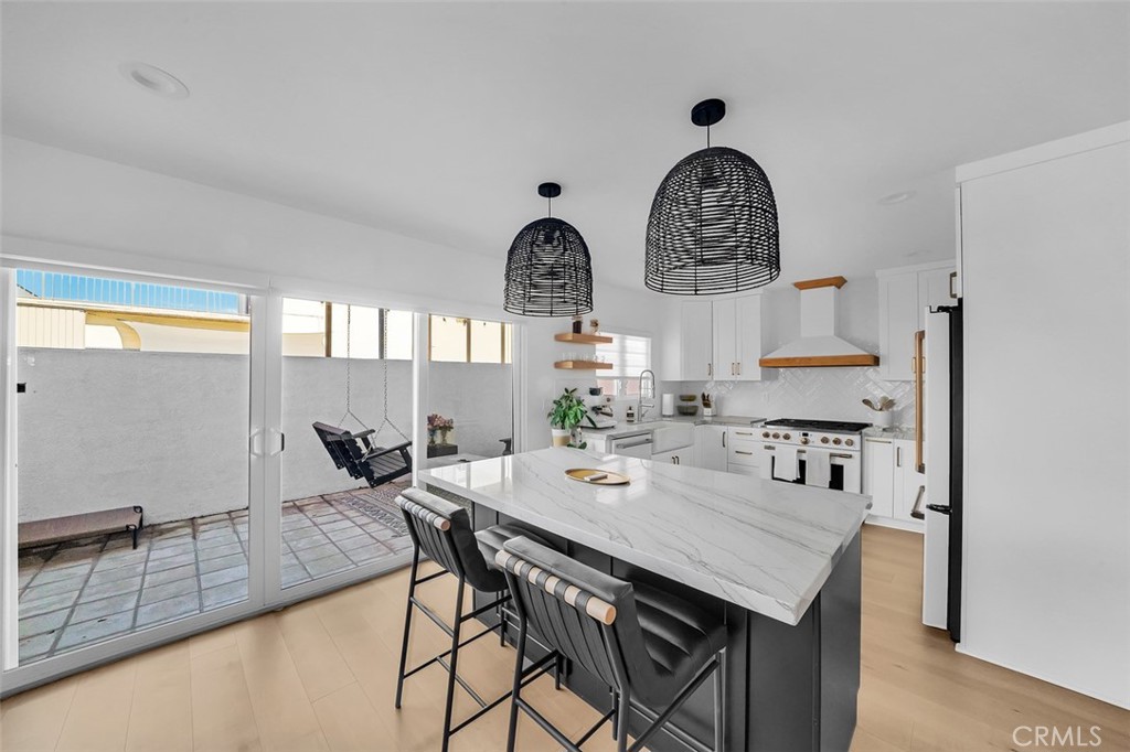 MLS #OC25140811 image #8