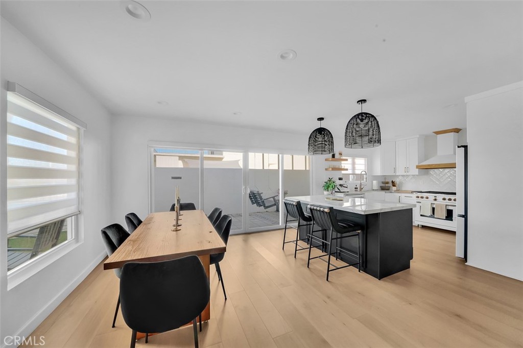 MLS #OC25140811 image #9