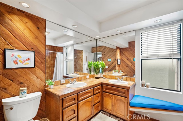 MLS #OC25140820 image #21