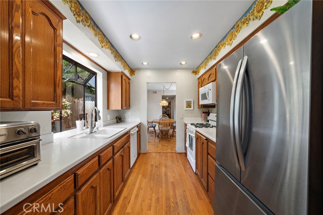 MLS #OC25140820 image #28