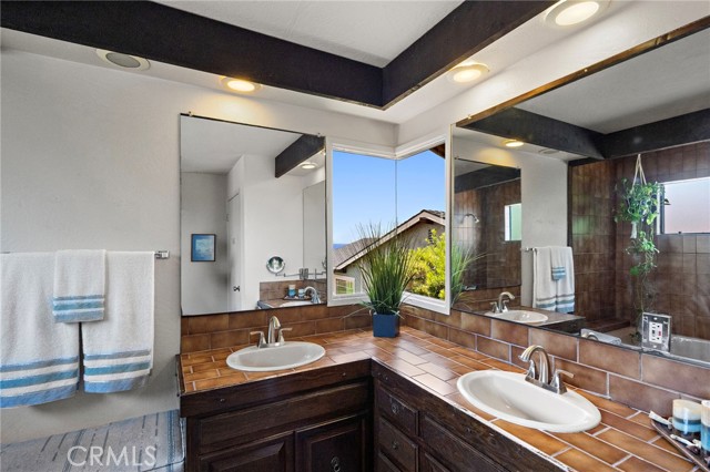 MLS #OC25140820 image #42