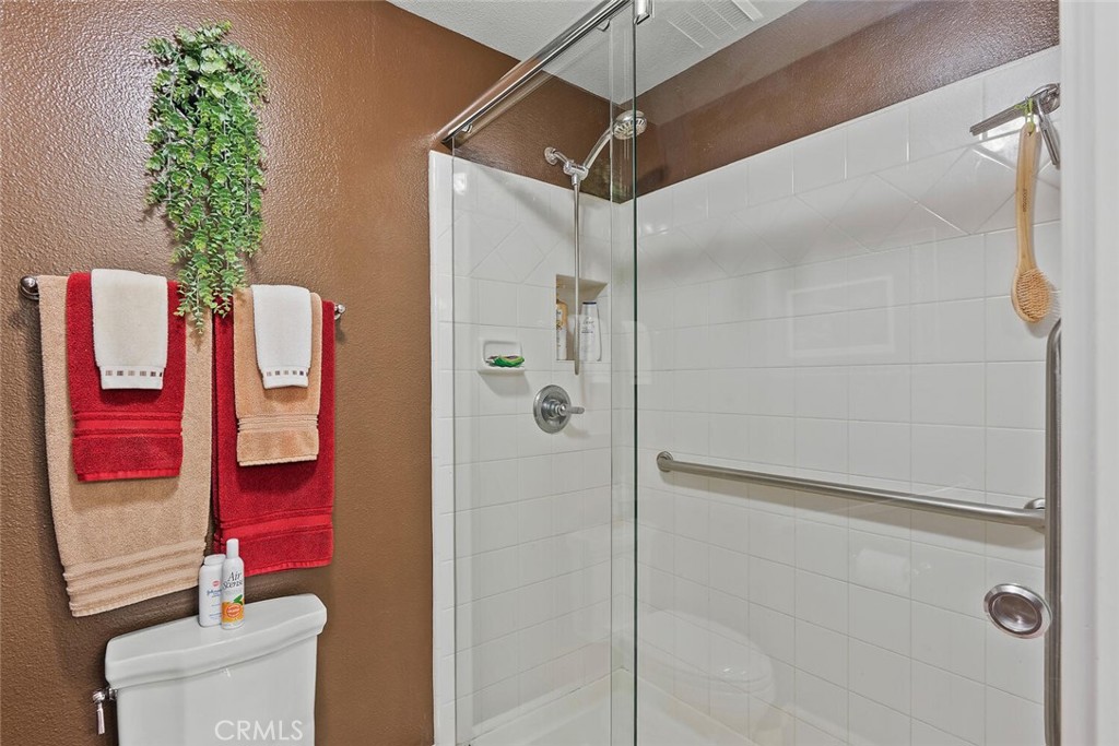 MLS #OC25140922 image #25