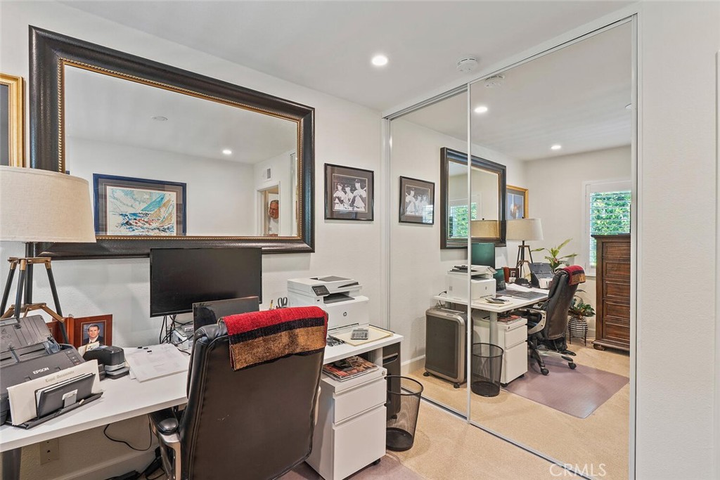 MLS #OC25140922 image #27