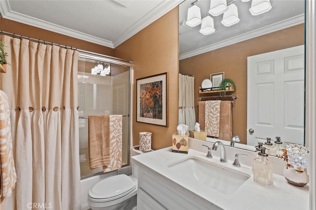 MLS #OC25140922 image #28