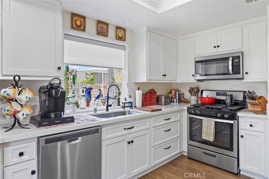 MLS #OC25140922 image #4