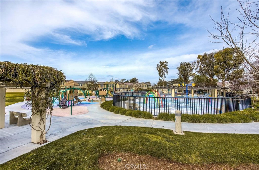 MLS #OC25140922 image #60