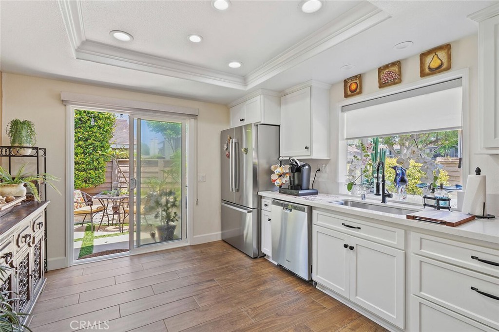 MLS #OC25140922 image #7