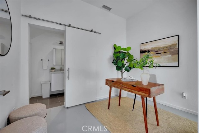 MLS #OC25140939 img 19