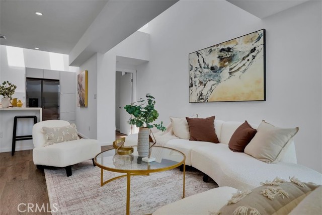 MLS #OC25140939 img 9