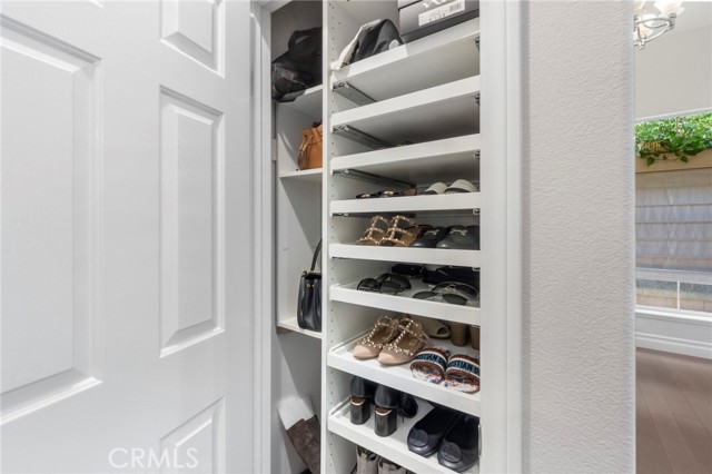 MLS #OC25141610 image #16