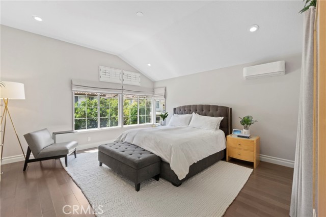 MLS #OC25141610 image #17