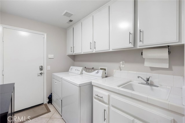 MLS #OC25141610 image #29