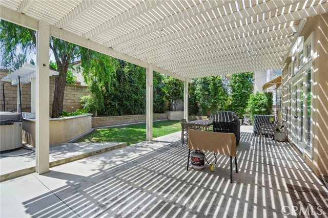 MLS #OC25141610 image #33