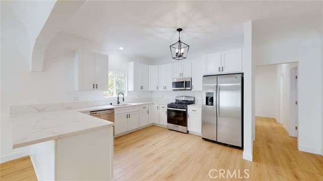 MLS #OC25141984 image #10