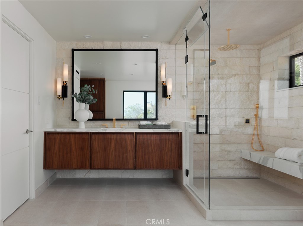 MLS #OC25142005 image #14