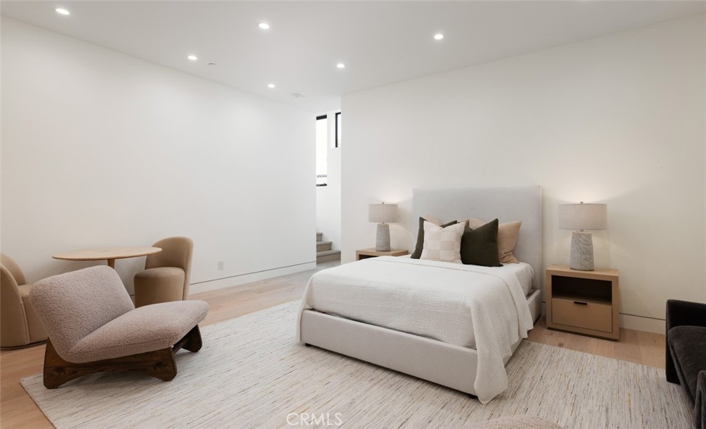 MLS #OC25142005 image #15