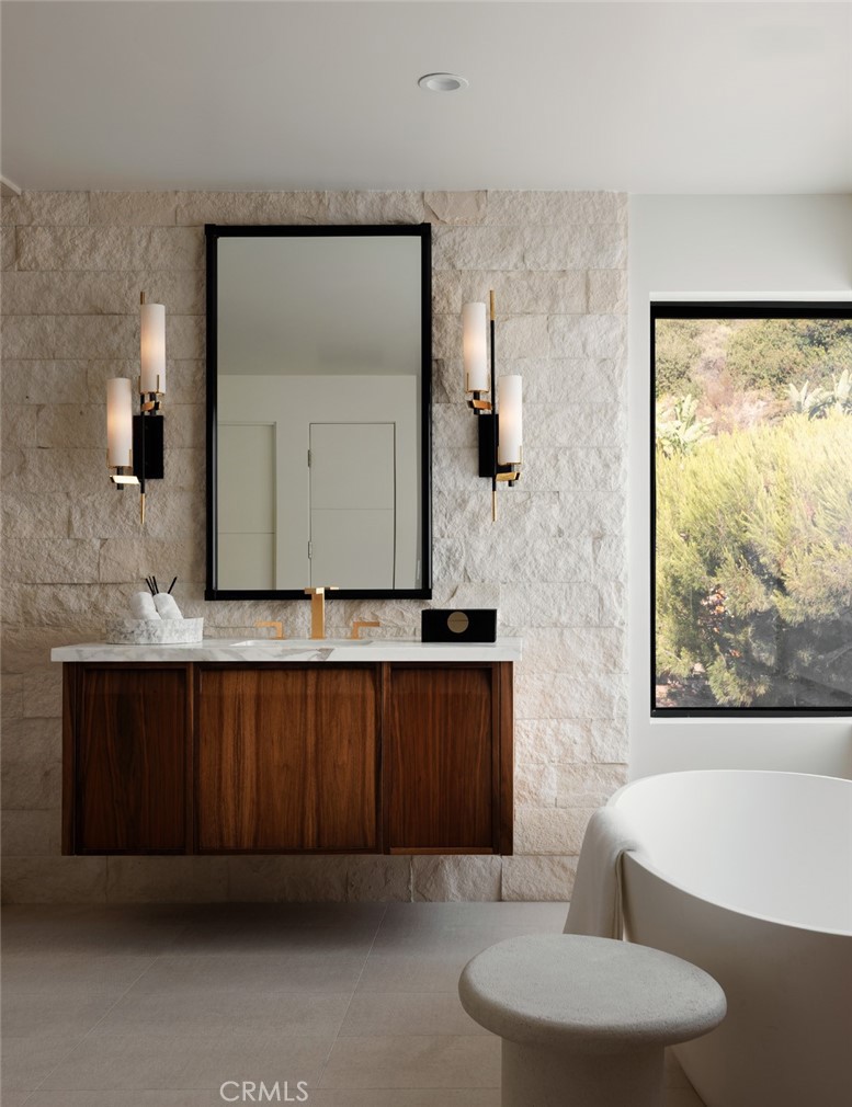 MLS #OC25142005 image #20