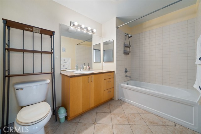 MLS #OC25142722 image #22