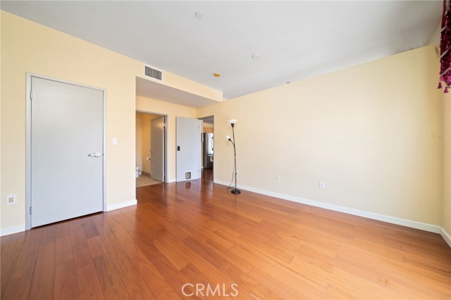 MLS #OC25142722 image #24