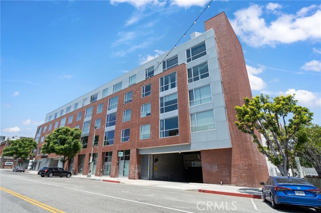 MLS #OC25142722 image #4