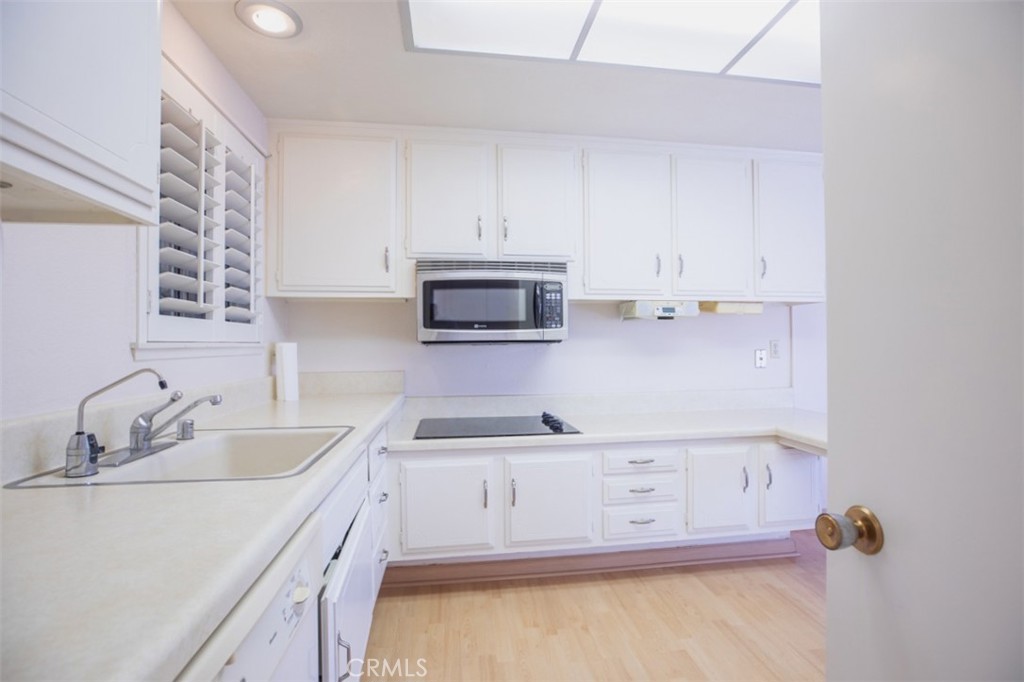 MLS #OC25142799 image #13