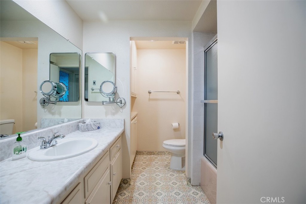 MLS #OC25142799 image #23