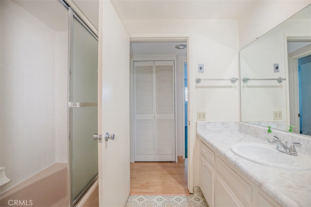 MLS #OC25142799 image #24