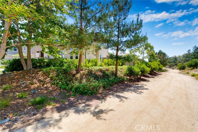 MLS #OC25142972 image #3