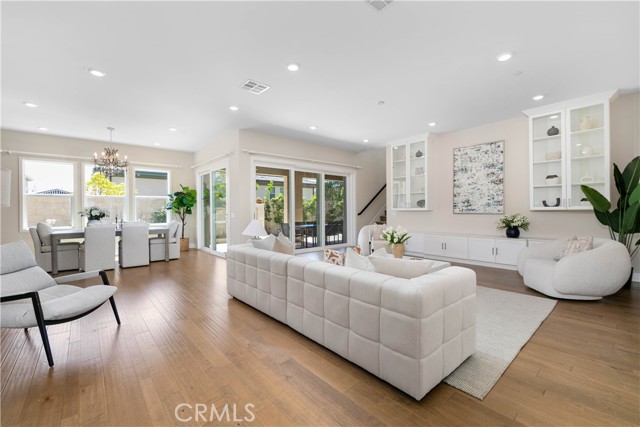 MLS #OC25142972 image #5