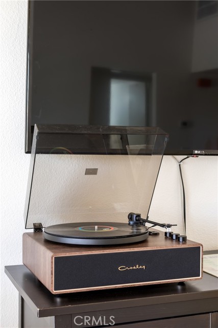 MLS #OC25142980 image #10