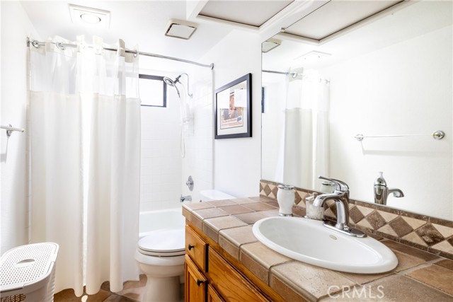 MLS #OC25142980 image #17