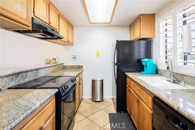 MLS #OC25142980 image #24